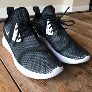 NWOB NIKE LUNARCHARGE BREATHE SNEAKERS